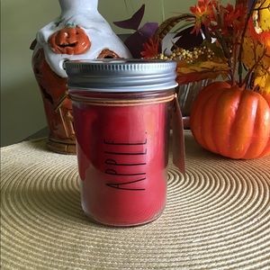 🚩Rae Dunn ‘APPLE’ Candle 🚩